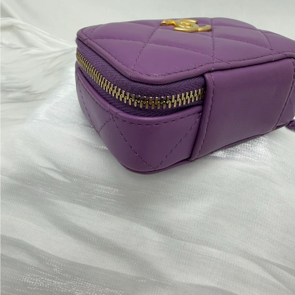 CHANEL PURPLE QUILTED LAMBSKIN MINI CC ZIP ON A CHAIN NWOT - Picture 5 of 10